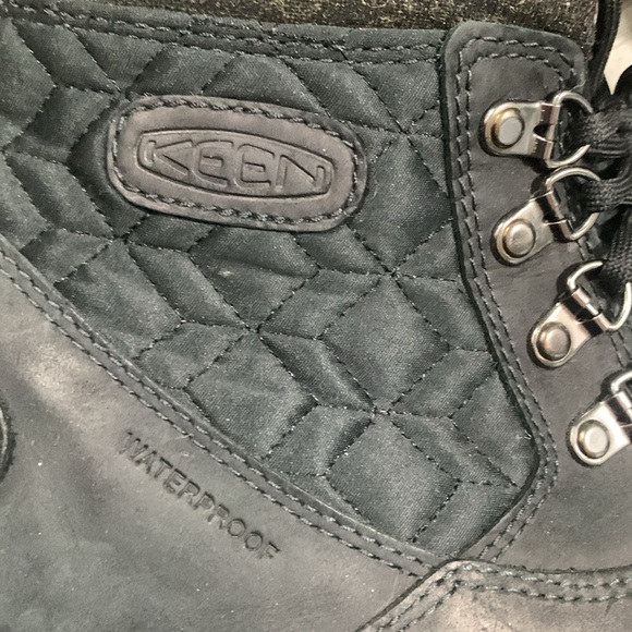 Keen Elsa II Quilted Waterproof Black Ankle Boots       size 11 - Picture 7 of 11